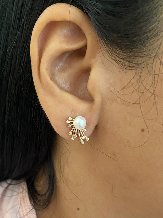 Gold Plated Floral Pearl Earrings in 925 Sterling Silver