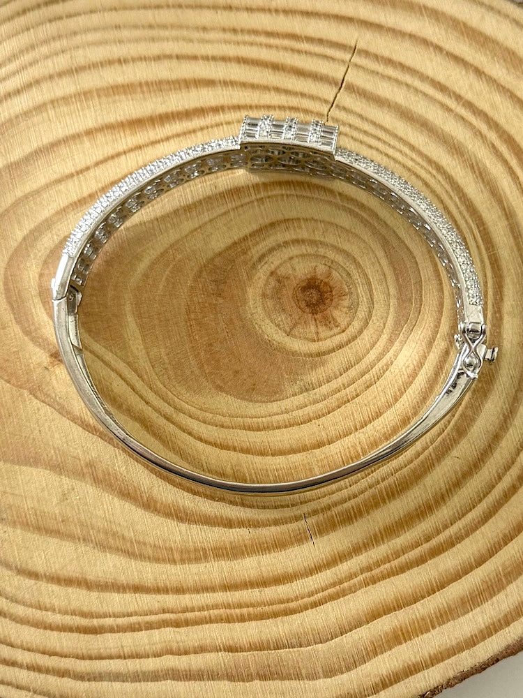 Statement Openable Kada in 925 Sterling Silver