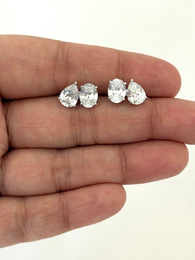 Oval & Pear Solitaire Studs in 92.5 Sterling Silver Toi et moi