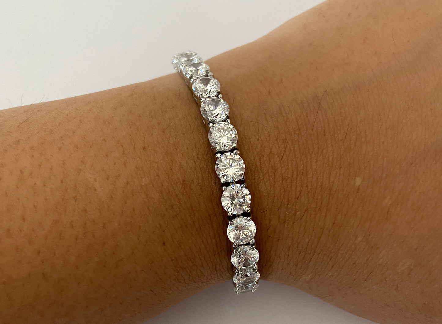 925 Sterling Silver Solitaire Adjustable Bracelet